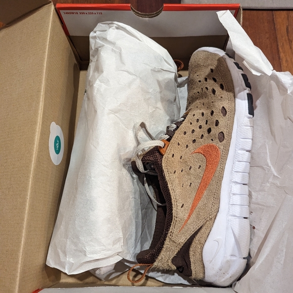 BRAND NEW Nike Free Run Trail DK Driftwood/Dark Russet Men's Size 11.0 - Picture 9 of 9